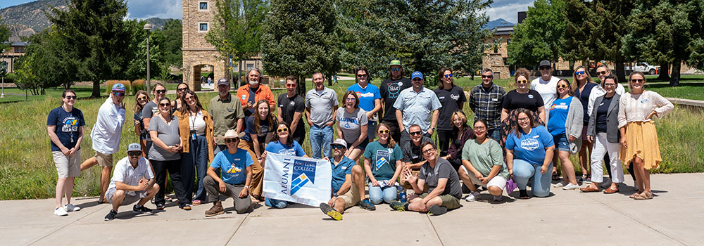 FLC faculty and staff alumni lunch group photo